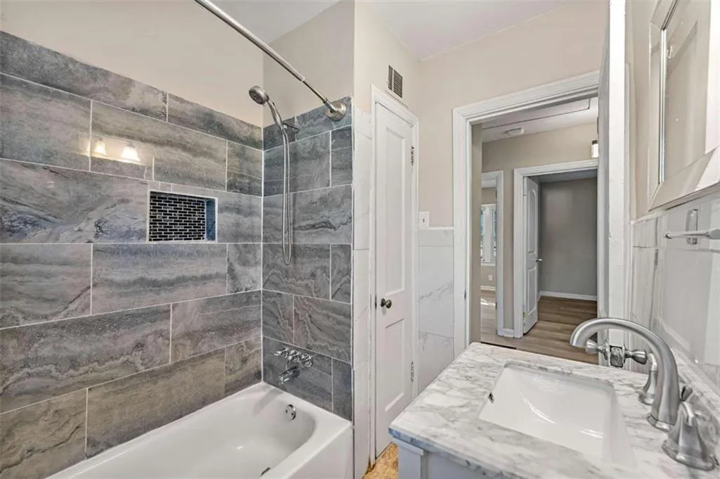 East Point, Georgia 30344, United States, 3 Bedrooms Bedrooms, ,1 BathroomBathrooms,Residential,Active,30598