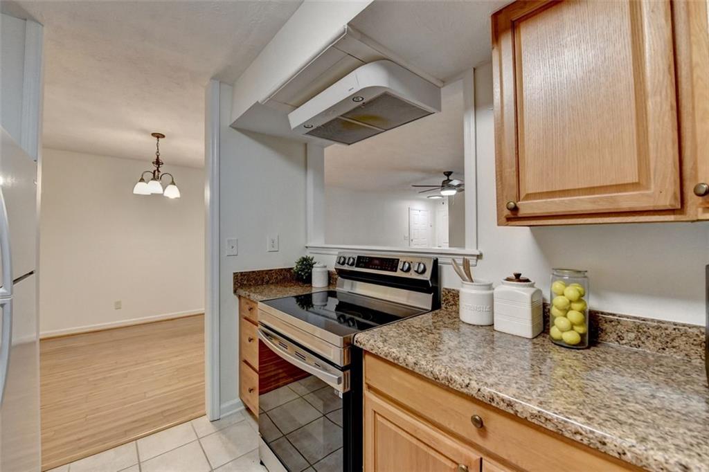 512 River Mill Circle Cir #UNIT 512, Roswell, Georgia image 26