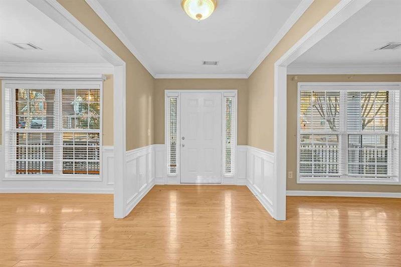 1558 Park Knoll Trail, Lawrenceville, Georgia image 3