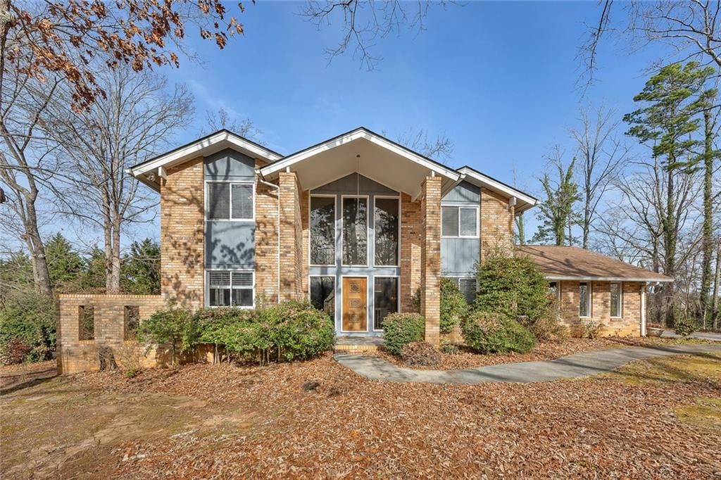 Photo of 1113 Honeysuckle Drive, Canton, GA 30114 (MLS # 7704605)