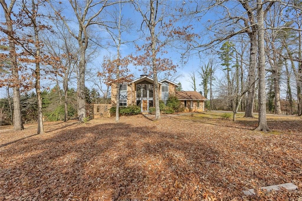 Photo of 1113 Honeysuckle Drive, Canton, GA 30114 (MLS # 7704605)