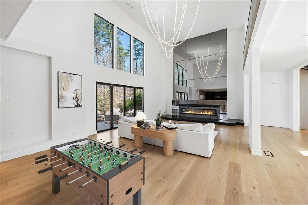 1335 Moores Mill Road NW