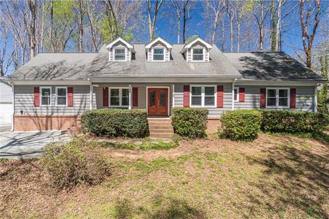 Photo of 4571 Huntridge Drive NE, Roswell, GA 30075 (MLS # 7744617)