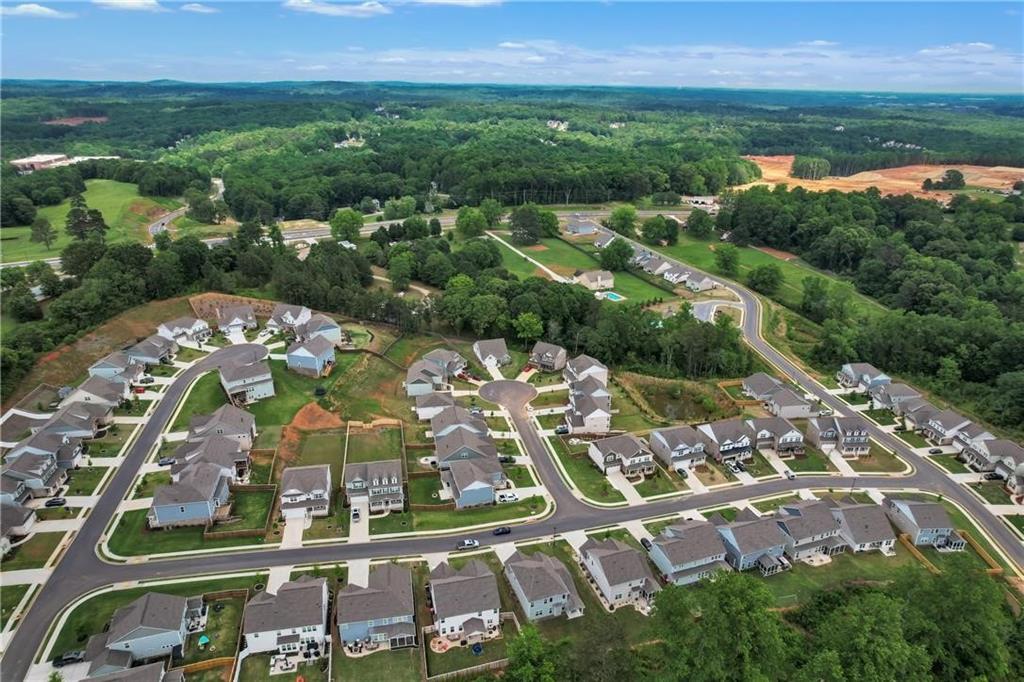 7036 Manchester Drive, Flowery Branch, Georgia image 25