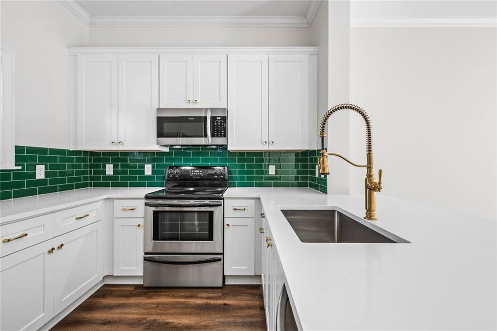 1635 Briarcliff Road #8 Road NE