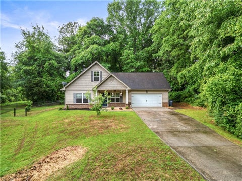 Homes For Sale - 172 Fairfield Drive<br/> Jefferson, GA 30549