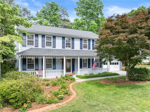 Homes For Sale - 1087 Spring Mill Drive<br/> Lilburn, GA 30047