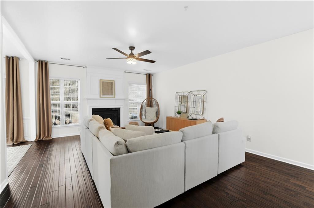 1790 Fair Oak Way 12