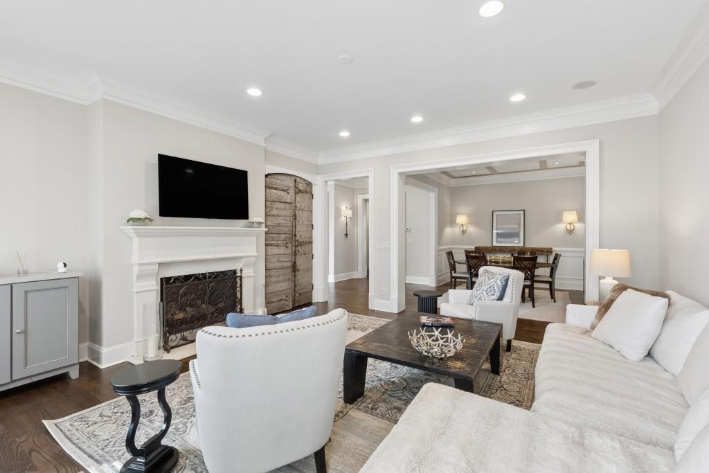 3585 Roxboro Road NE 6