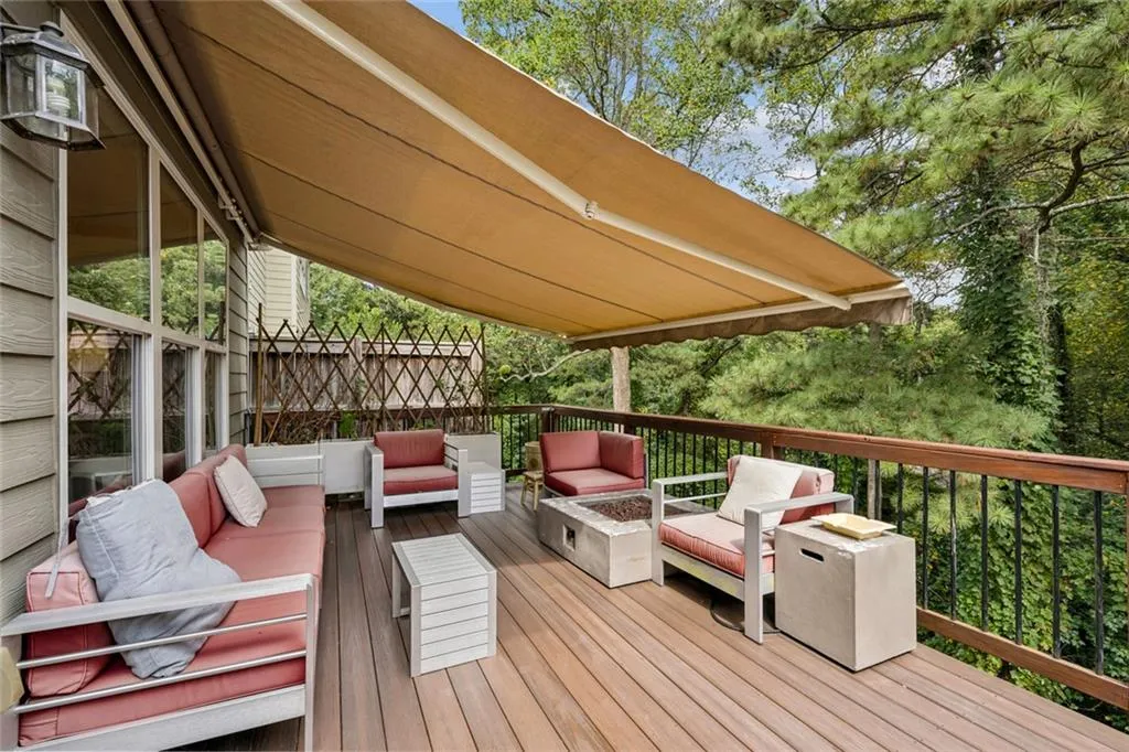 Atlanta, Georgia 30329, United States, 3 Bedrooms Bedrooms, ,4 BathroomsBathrooms,Residential,Active,216442