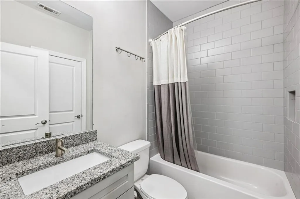 Atlanta, Georgia 30329, United States, 3 Bedrooms Bedrooms, ,4 BathroomsBathrooms,Residential,Active,216442