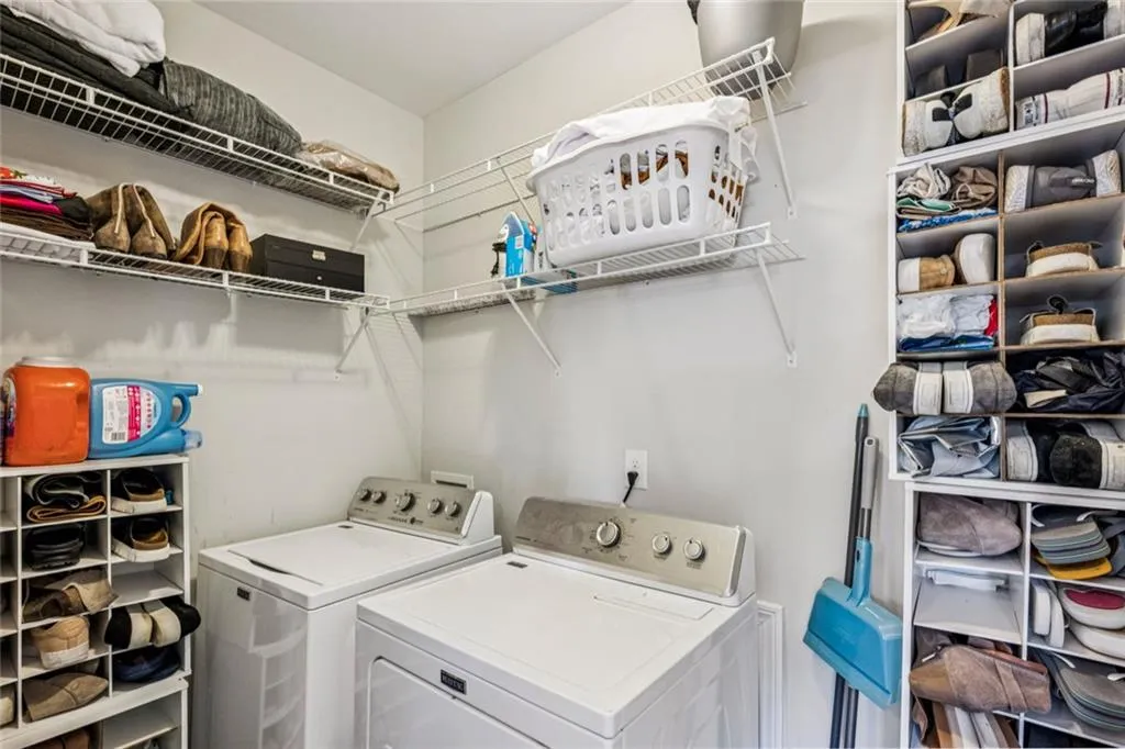 Atlanta, Georgia 30329, United States, 3 Bedrooms Bedrooms, ,4 BathroomsBathrooms,Residential,Active,216442