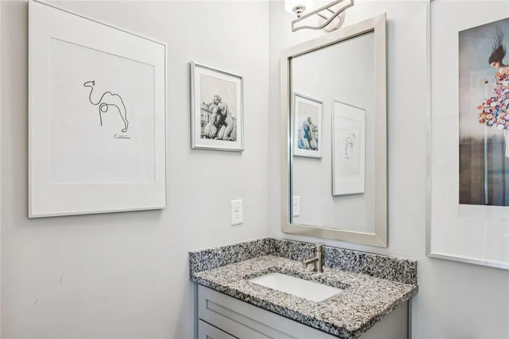 Atlanta, Georgia 30329, United States, 3 Bedrooms Bedrooms, ,4 BathroomsBathrooms,Residential,Active,216442