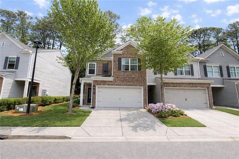 Homes For Sale - 2431 Norwood Park Crossing<br/> Atlanta, GA 30340