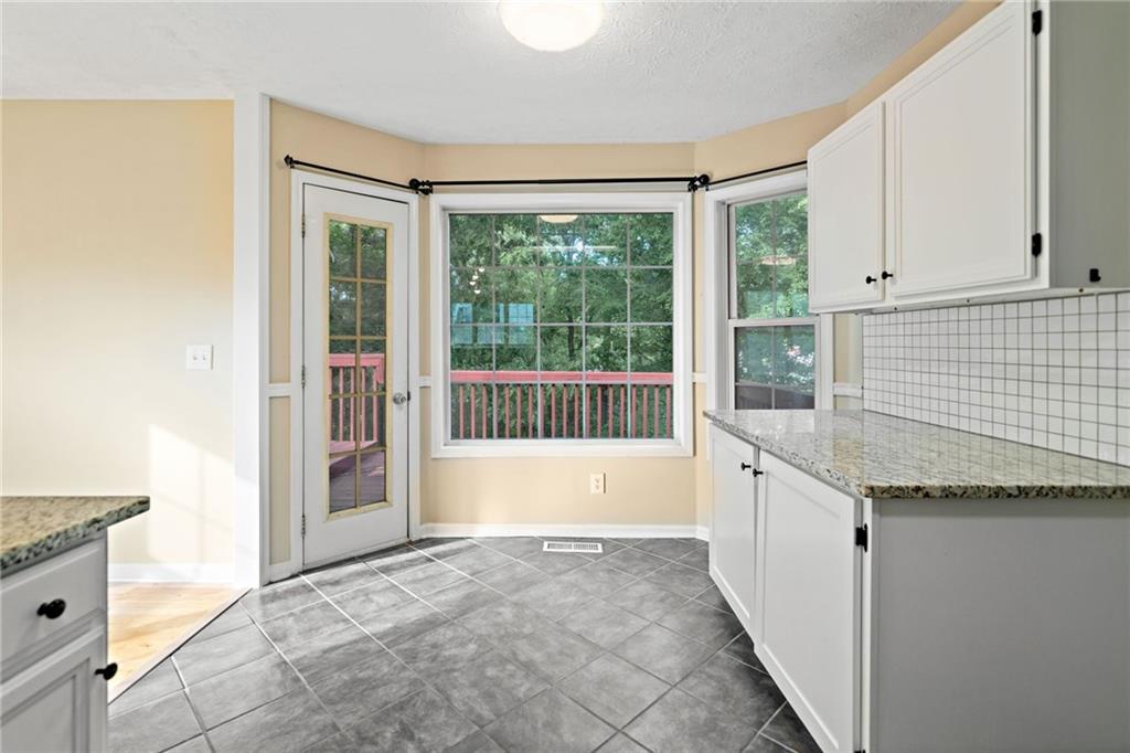 2114 Lindley Lane, Kennesaw, Georgia image 16