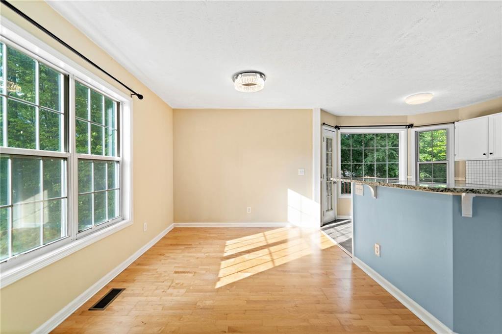 2114 Lindley Lane, Kennesaw, Georgia image 11