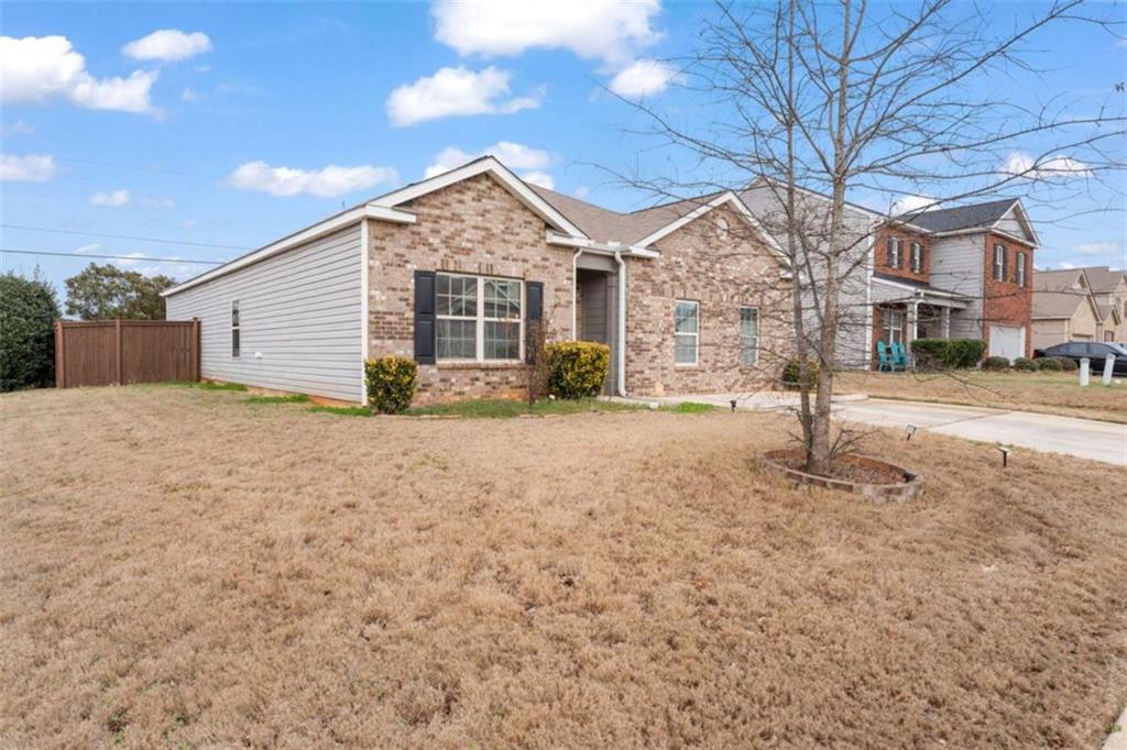 1744 Sandy Trail Drive