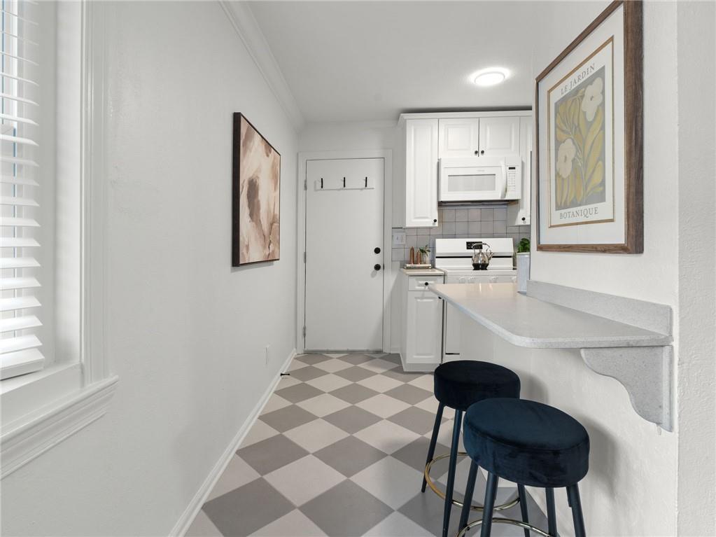 841 Frederica Street NE 22