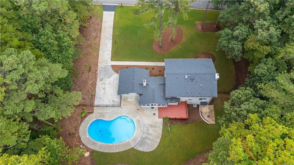 5004 Mountclaire Road