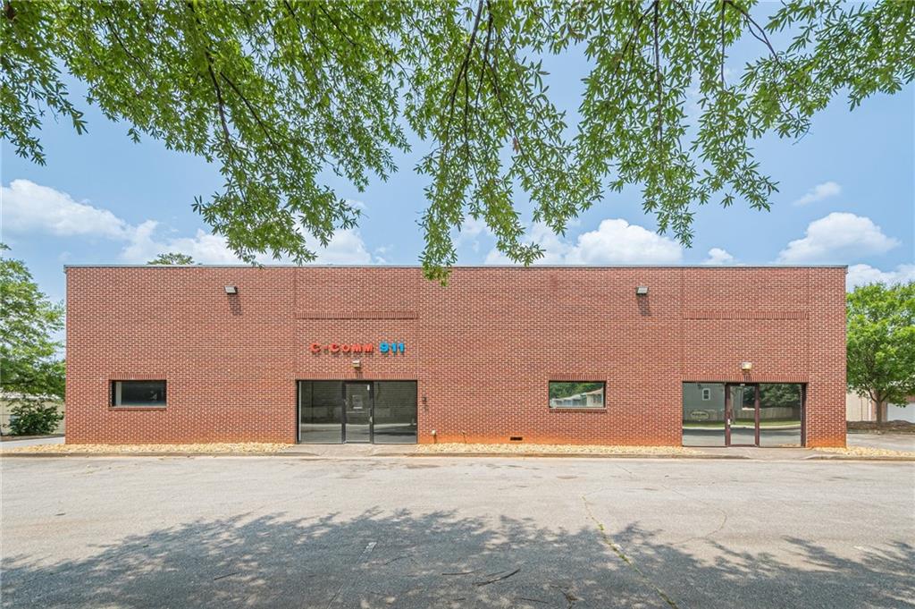 2600 Mathews Street SE