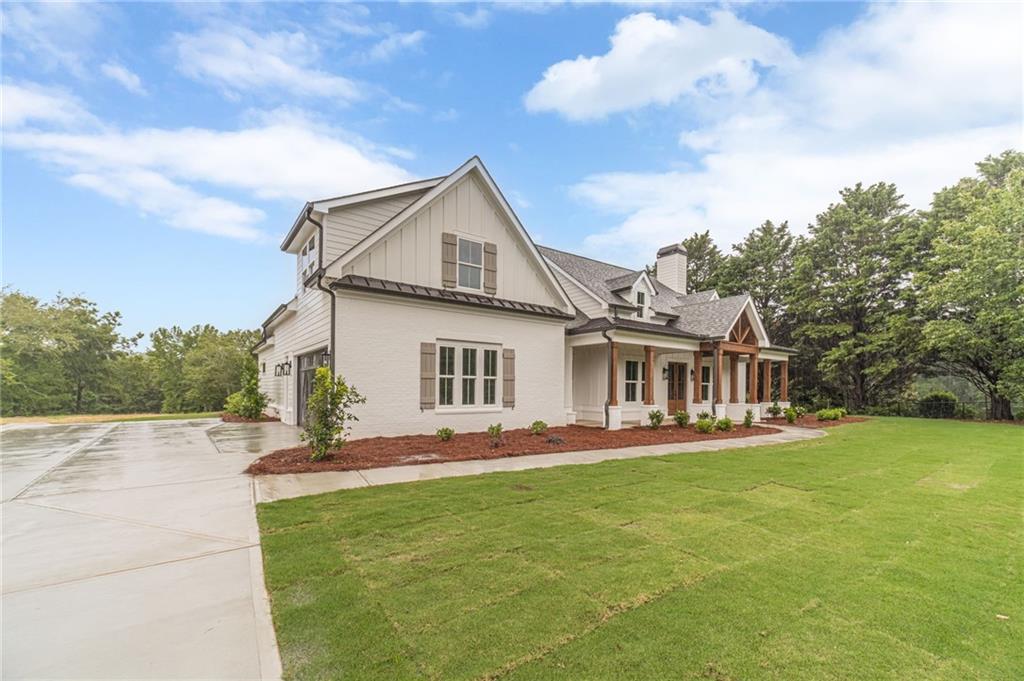 1300 Grapevine Trail