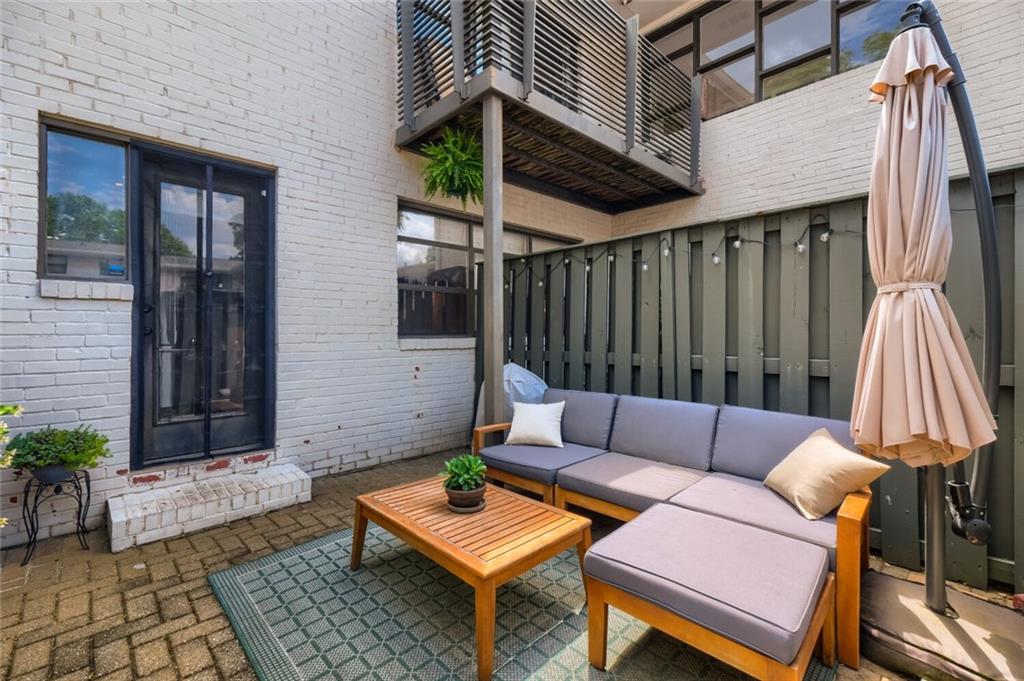 818 Greenwood Avenue NE 104