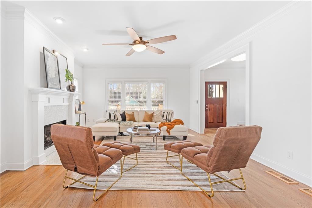 958 Mercer Street SE