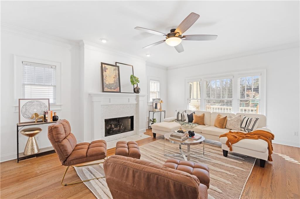 958 Mercer Street SE