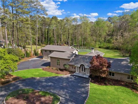 Photo of 860 Crest Valley Drive, Sandy Springs, GA 30327 (MLS # 7590831)