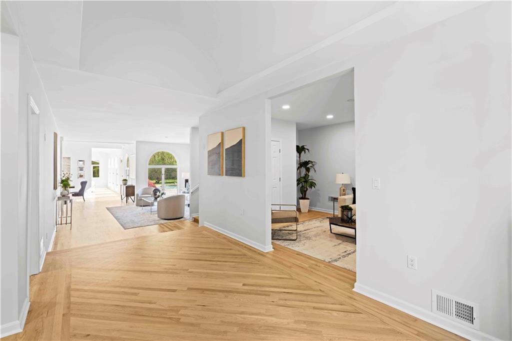 860 Crest Valley Drive