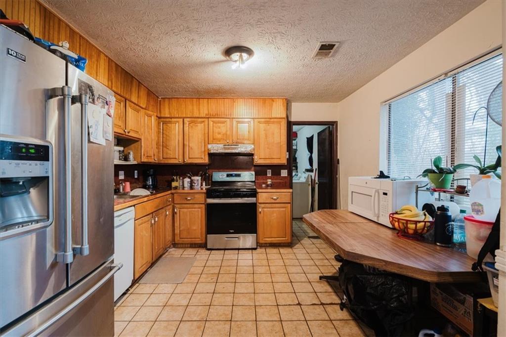 5461 Chuzzlewit Court, Lilburn, Georgia image 8