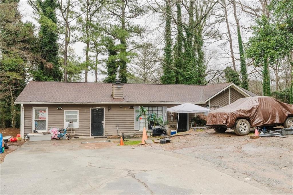 5461 Chuzzlewit Court, Lilburn, Georgia image 2