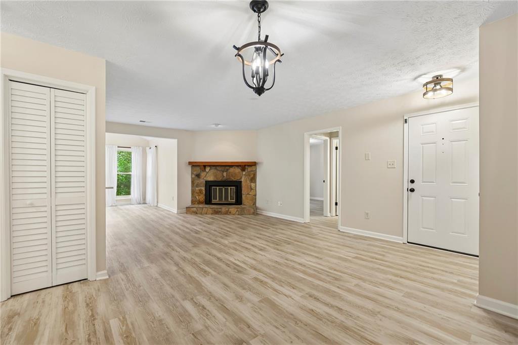 2214 Lake Pointe Circle