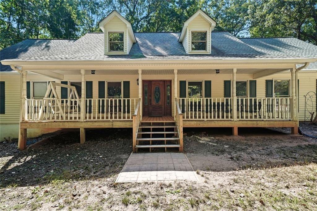 330 Curtis Road W