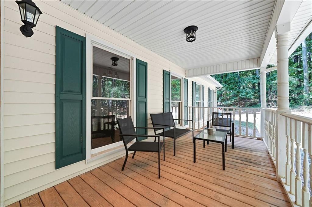 330 Curtis Road W