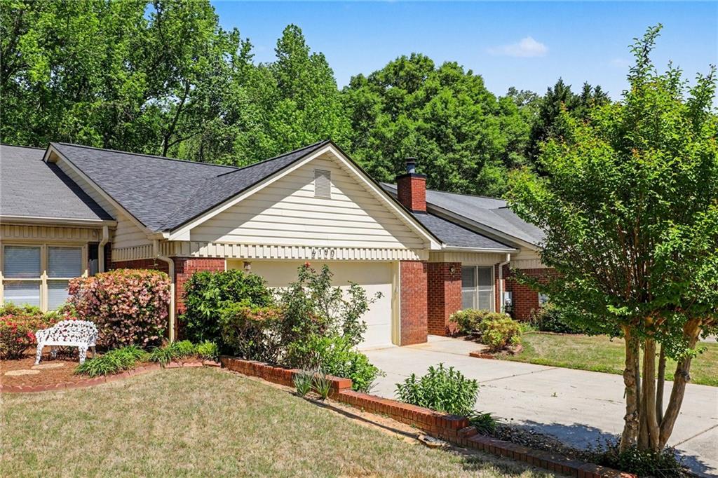 6190 Douglas Manor Court