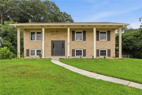 Homes For Sale - 2442 Wakefield Cove<br/> Morrow, GA 30260