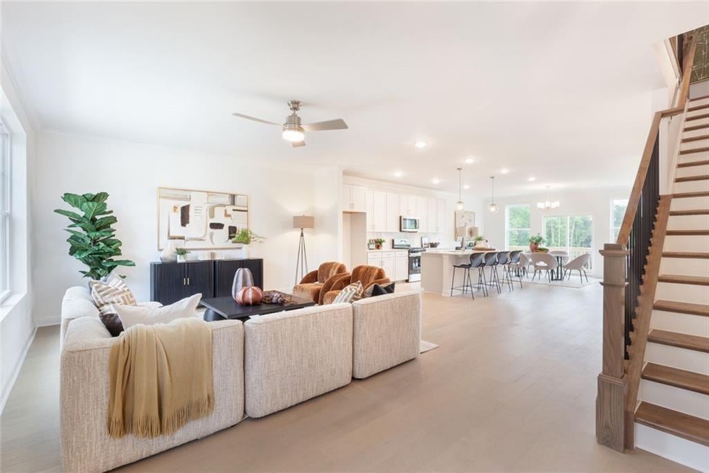 624 Oakleaf Grove Lane