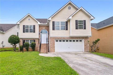 Homes For Sale - 2323 Crimson Creek Lane<br/> Snellville, GA 30078