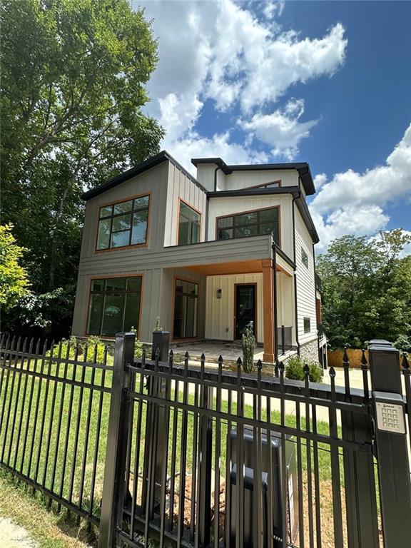 Photo of 1140 Hubbard Street SW, Atlanta, GA 30310 (MLS # 7840400)