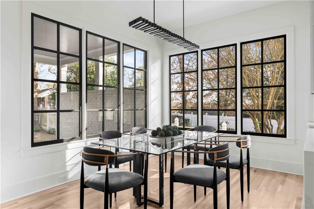 2521 Brookwood Drive NE