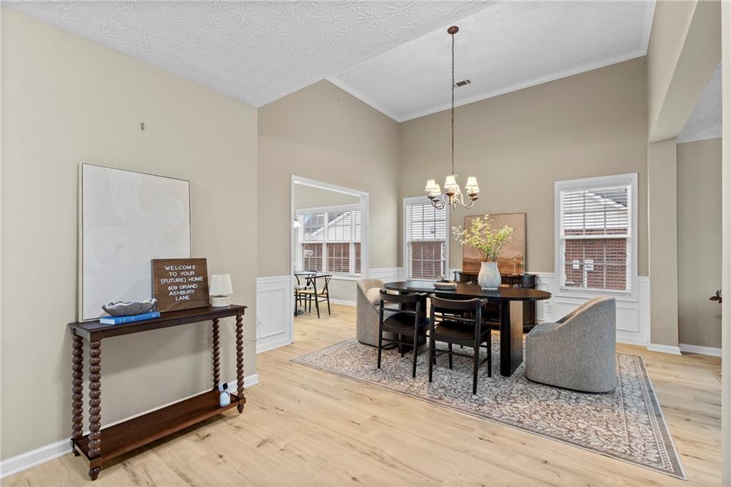 609 Grand Ashbury Lane