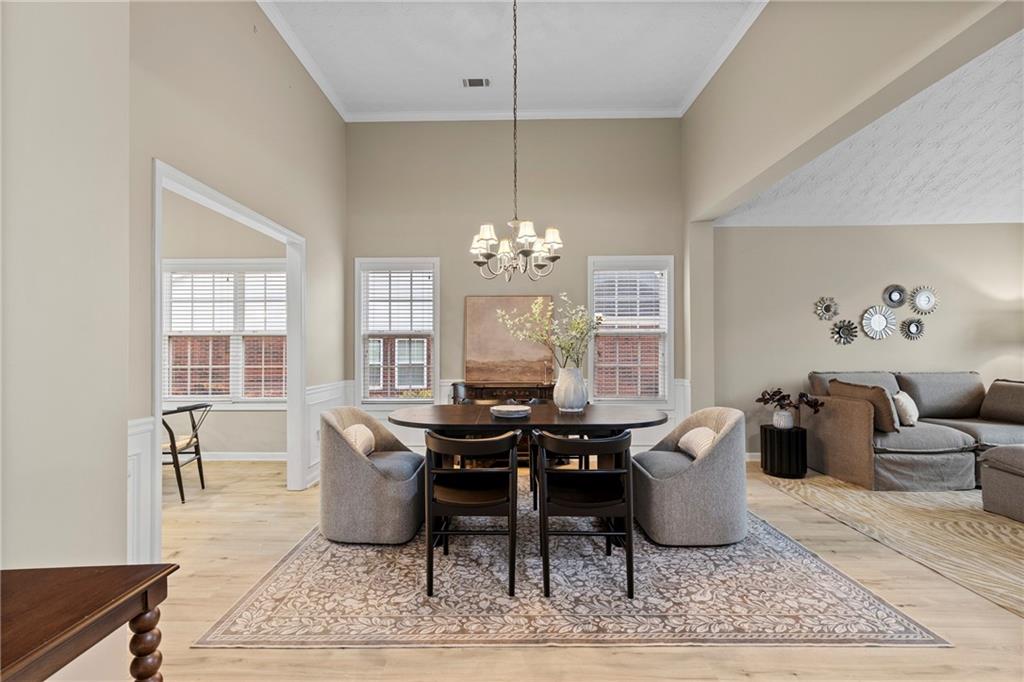 609 Grand Ashbury Lane