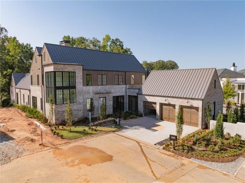 Homes For Sale - 110 Reed Way<br/> Fayetteville, GA 30214