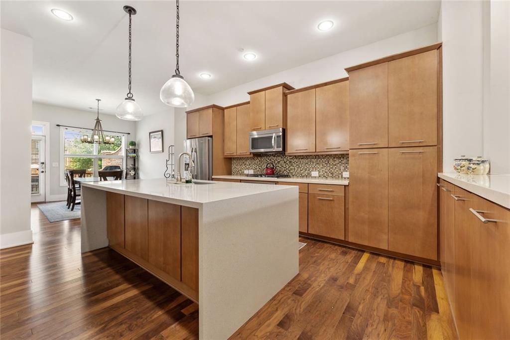 305 Alderwood Lane