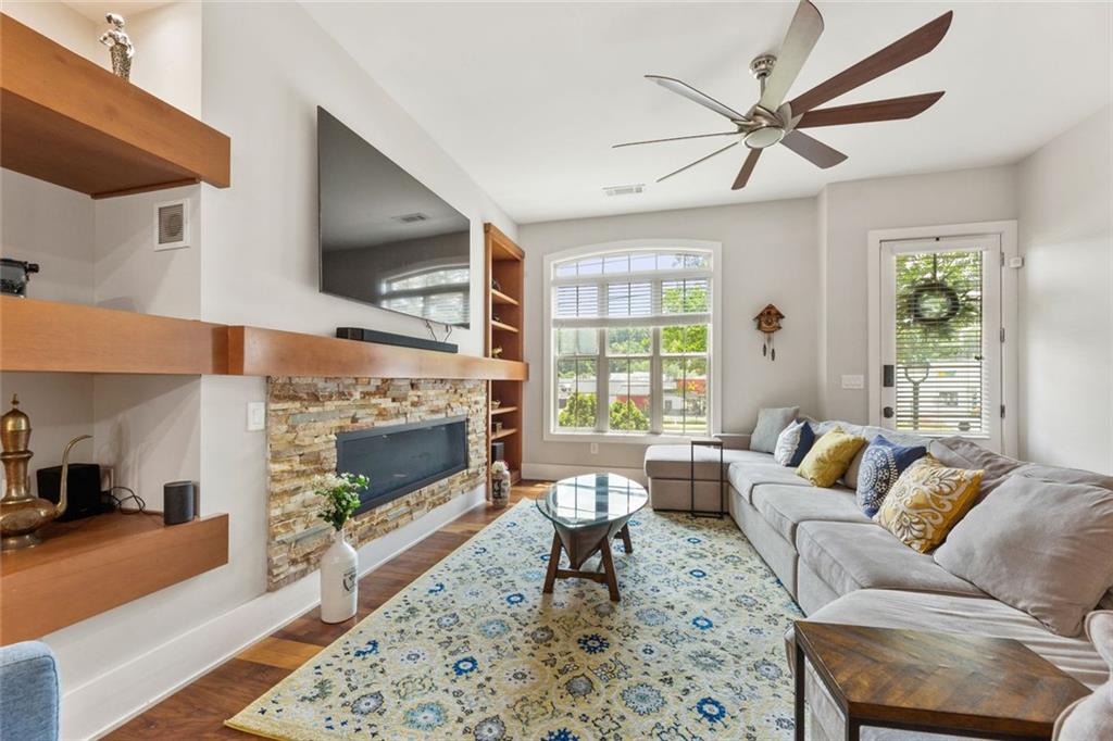 305 Alderwood Lane