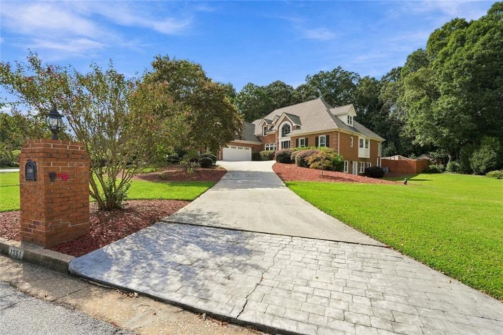 1251 Bridgewater Walk