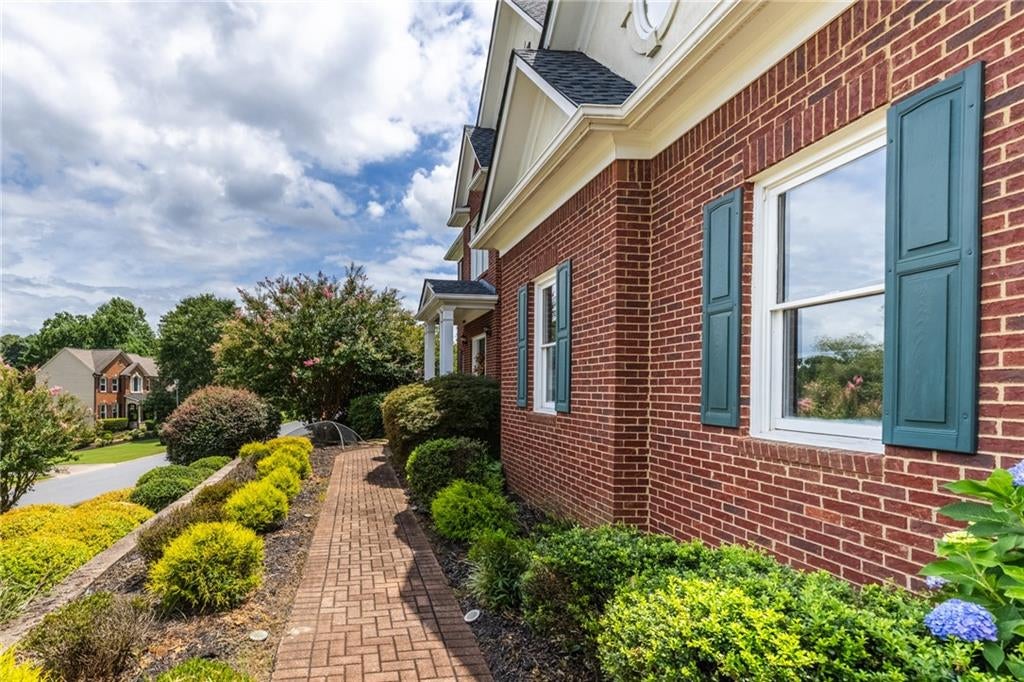2630 Stonehill Drive