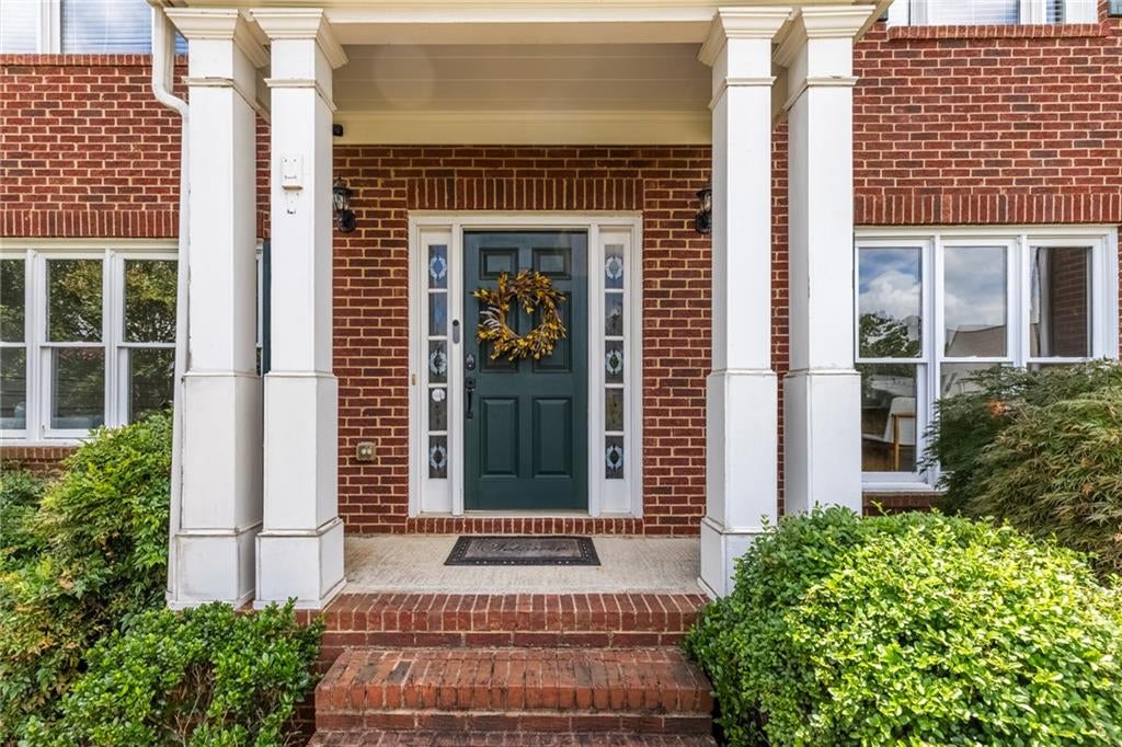 2630 Stonehill Drive