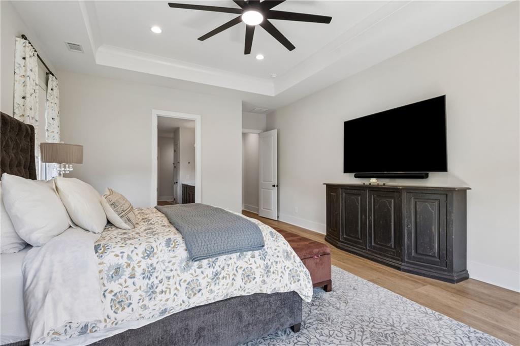 Buford, Georgia, 30518, United States, 4 Bedrooms Bedrooms, ,5 BathroomsBathrooms,Residential,Active,2038134